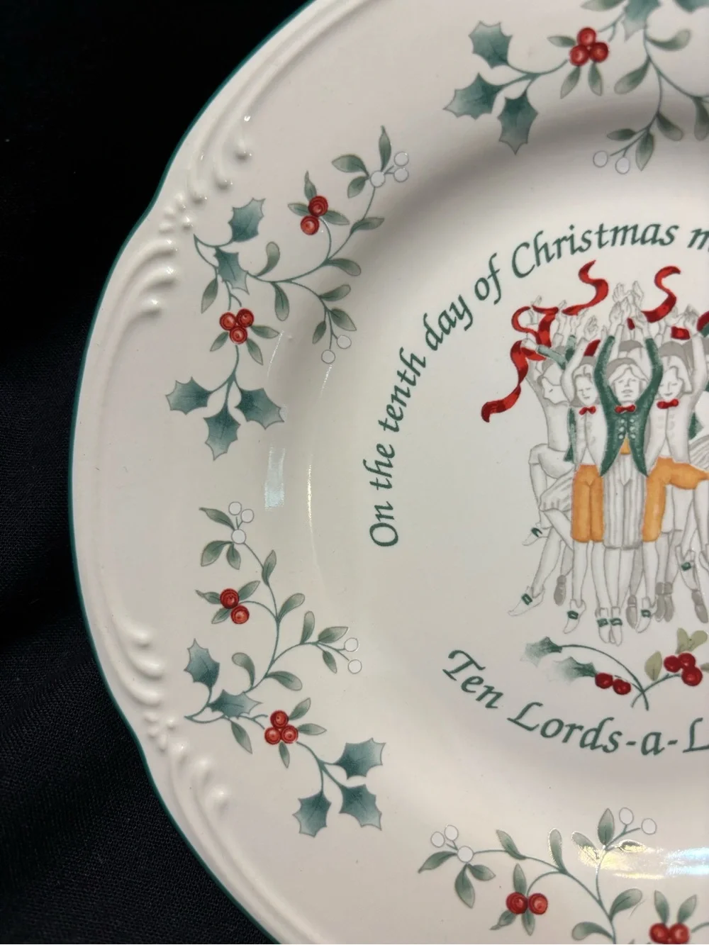 Pfaltzgraff Christmas Ten Lords-a-Leaping 8” plate. 12 Days of Christmas series
